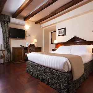 3* Otel Teatro Pace